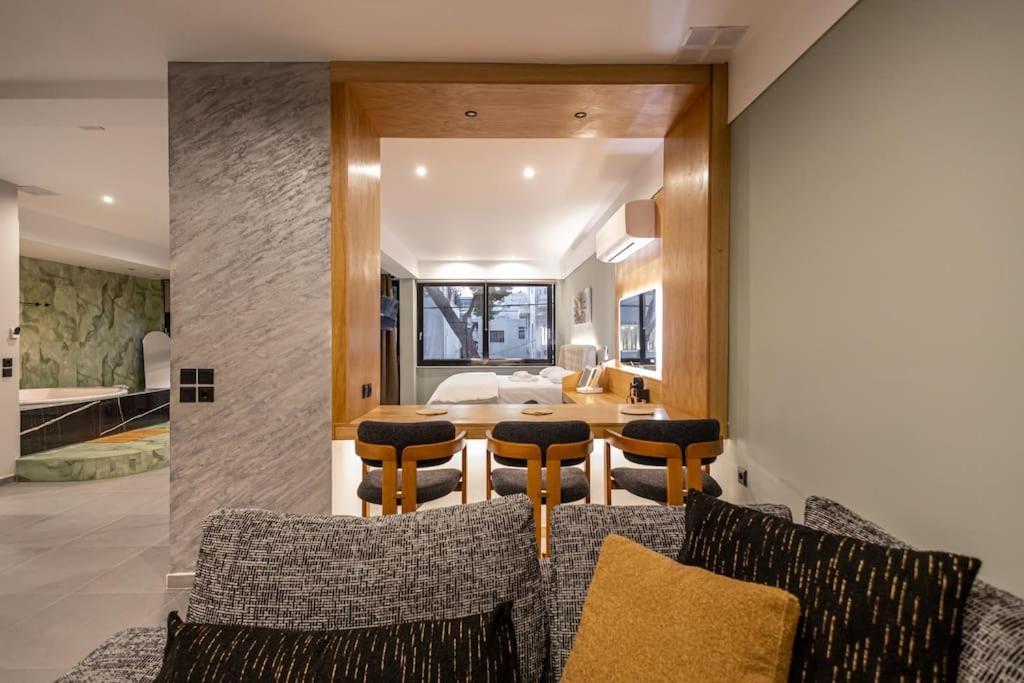 Smaragdi Luxury Jacuzzi Apartment Noho Premium Living Atena Exterior foto