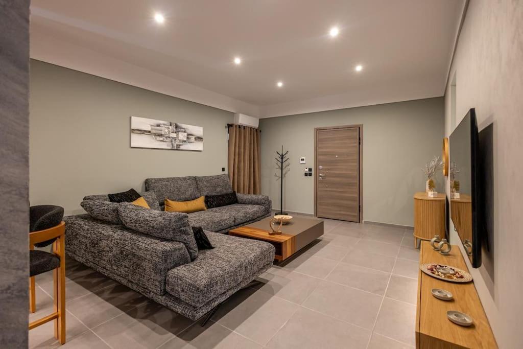 Smaragdi Luxury Jacuzzi Apartment Noho Premium Living Atena Exterior foto