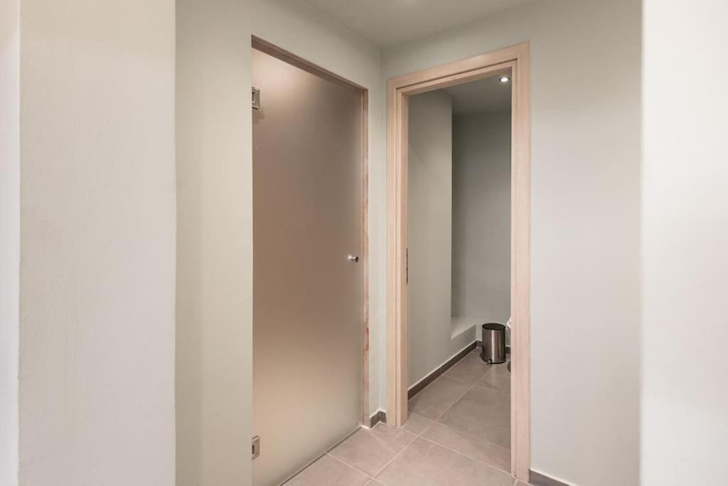 Smaragdi Luxury Jacuzzi Apartment Noho Premium Living Atena Exterior foto